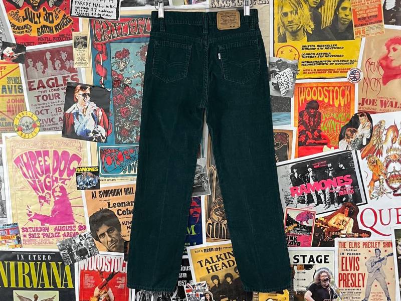 Vintage Kinder 70Er-80Er Jahre Grün Cord Levi's Weiße Lasche Gerades Bein Hose Sz 14 Alter 10-11 Retro Jungen Mädchen Usa Kleidung Hippie Streetwear von VettedVintageWares