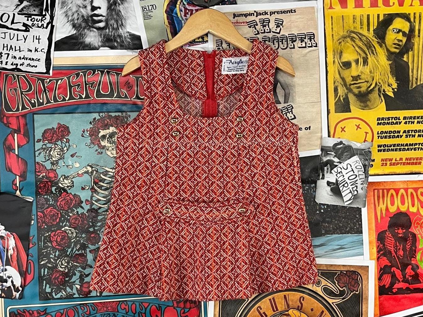 Vintage Kleinkind Mädchen Kinder Retro 60Er-70Er Jahre Rot Stricken U-Ausschnitt Ärmelloser Pullover Mini Shift Kleid 4T Groovy Mod Back To School von VettedVintageWares