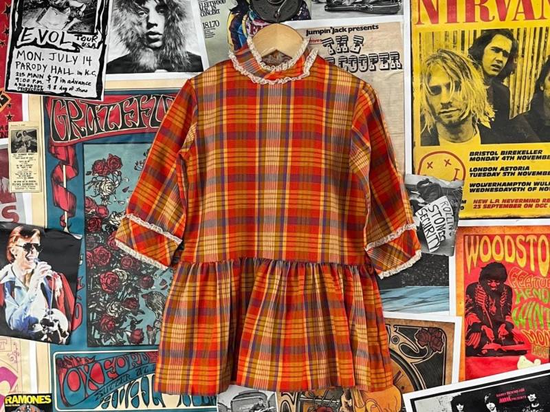 Vintage Mädchen Kinder 60Er-70Er Jahre Rot Gelb Kariert Langarm Spitzenkragen Tropfen Taille Kleid Größe 5 Alter 4-5 Retro Preppy Mod Back To School von VettedVintageWares