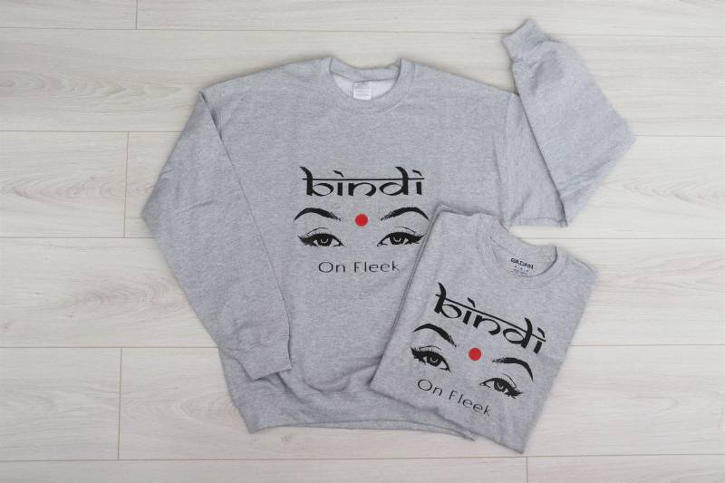 Bindi Auf Fleek Crewneck von VhimsyStyle