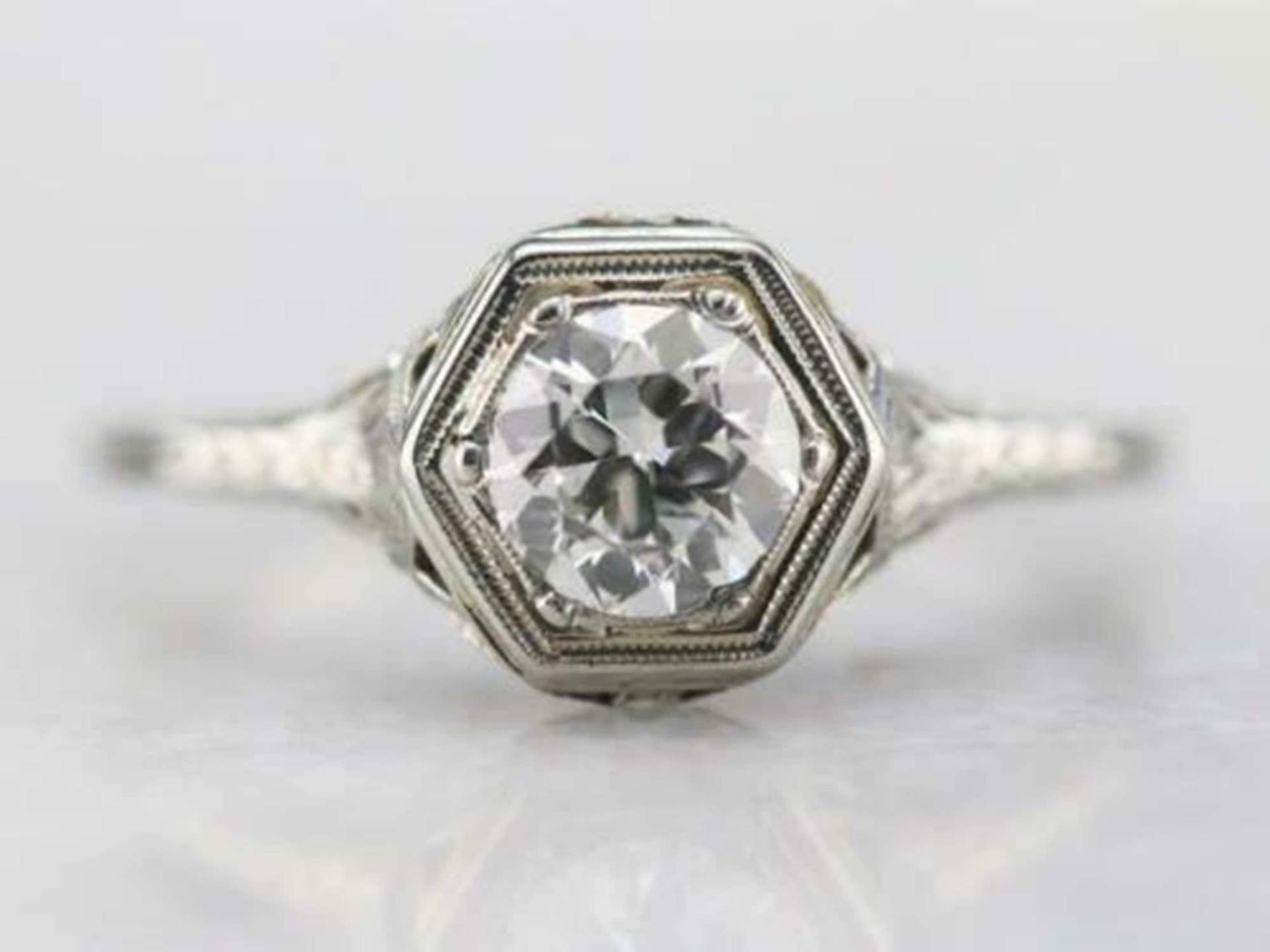 Filigraner Sechseck Ring, Antik Vintage Stil Ehering, Runder Moissanit Diamant Art Deco Verlobungsring von ViaanaJewels