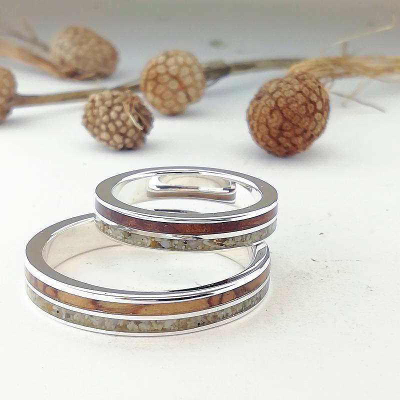 Original Hochzeit Allianz Paar Mit Holz Und Sand - Anpassbare Eheringe von ViademonteJewelry
