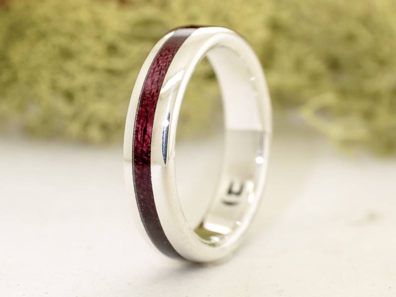 Ring Aus Silber Und Amaranthholz. Ehering, Origineller Verlobungsring Mit Naturholz von ViademonteJewelry