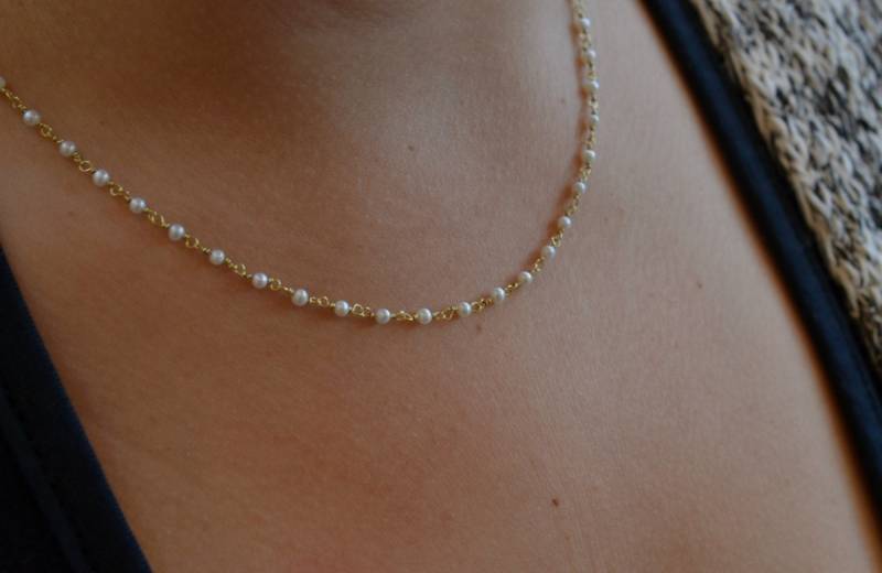 Rosenkranz Weiße Perlen Halskette Solid 18K Gold Goldkette Zarte Perle Schmuck Frau Hochzeit Juni Birthstone Handmade von ViazisJewelry