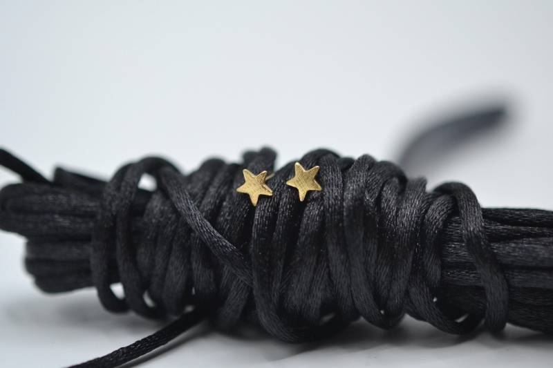 Stern Gold Ohrstecker Massiv 18K Ohrringe Handgefertigte Einzelne Sterne Twinkle Kleine Zarte Stern Gold Ohrstecker Massiv 18K Ohrringe Handgefertigte Einzelne Sterne Twinkle Kleine Zarte von ViazisJewelry