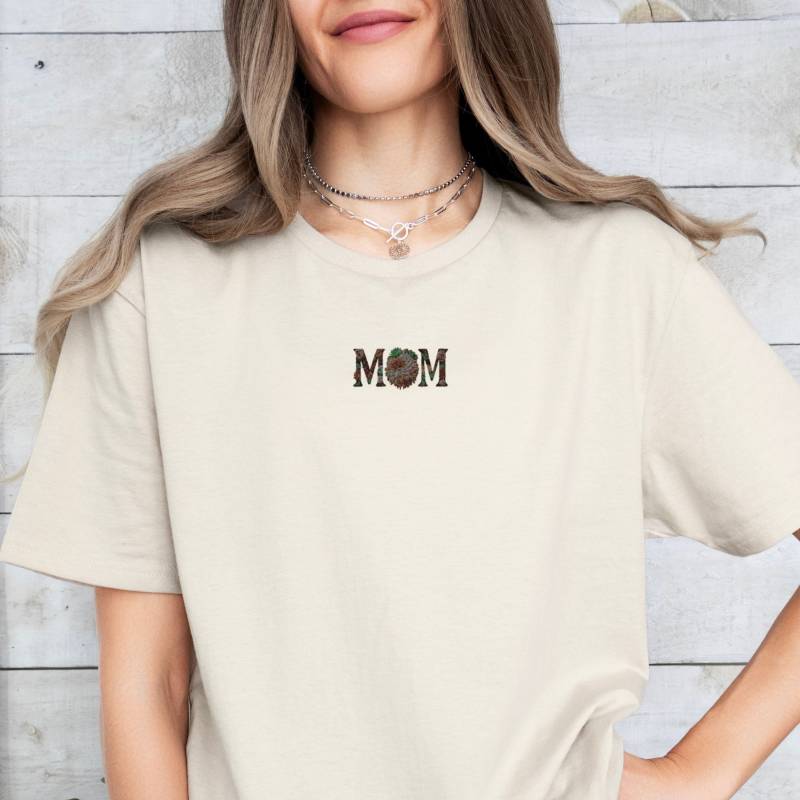 Besticktes T - Shirt Muttertagsgeschenk Mamas T-Shirt Geschenk Zum Muttertag Mama-Sweatshirt Bestickter Mama-Hoodie von VibeTrendCreations