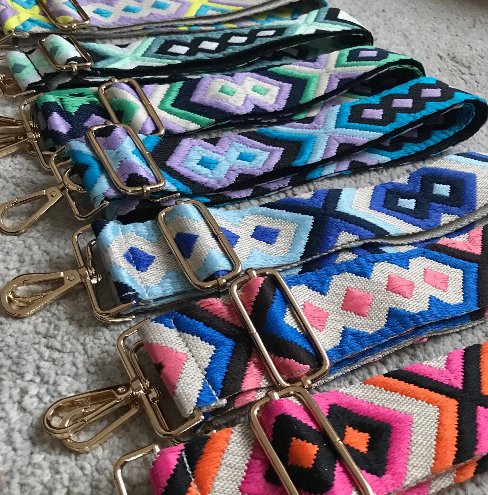 Taschengurt Ethno Muster | Breite Kameragurt Golddetails Boho Crossbody Riemen Henkel Für Schultertasche Handyband Gemustert von VibesConcept