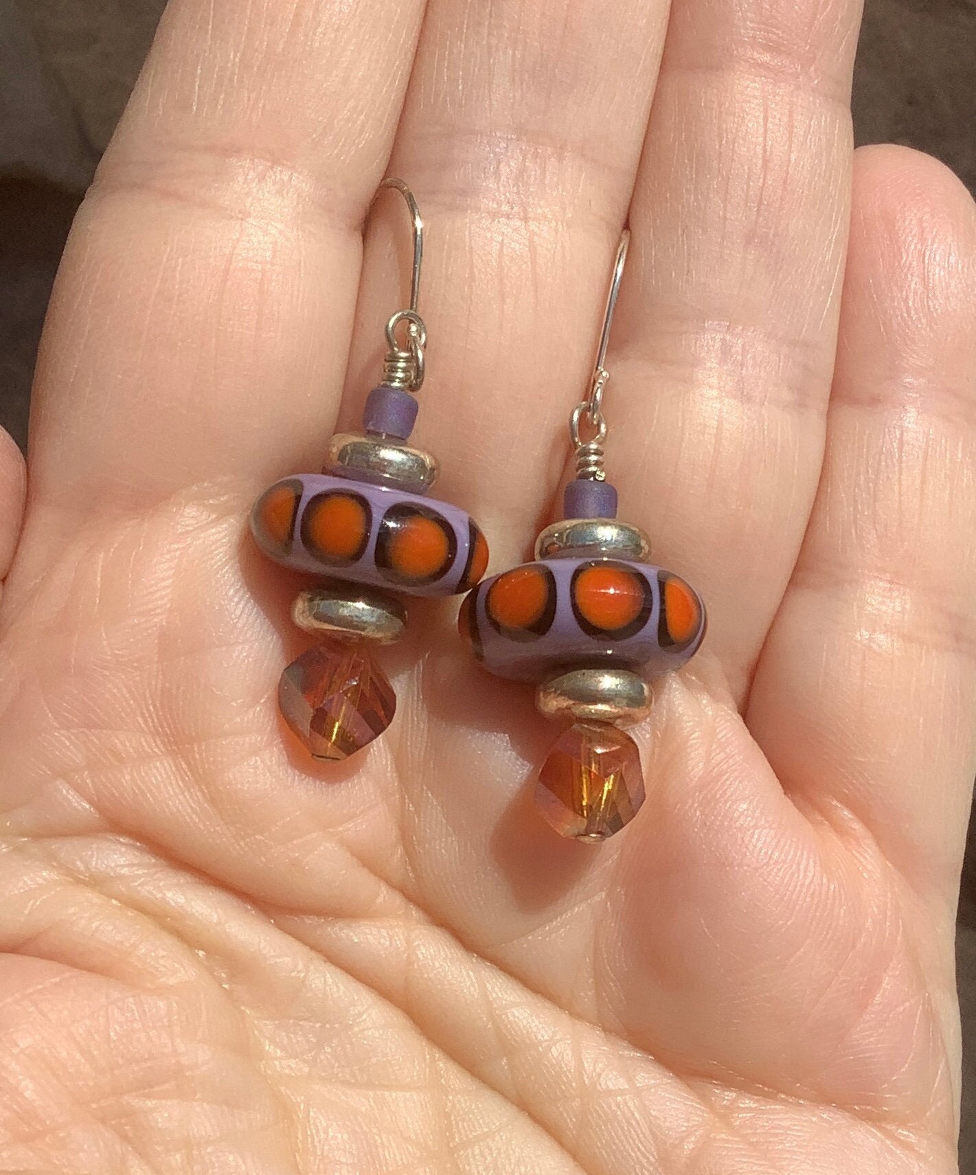 Lila Und Orange, Glasperlenohrringe, Einzigartige Farbe Ohrringe, Orange Tupfenohrringe, Handgemachte Ohrringe Lila Und Orange, Glasperlenohrringe, Einzigartige Farbe Ohrringe, Orange Tupfenohrringe, Handgemachte Ohrringe von VibrantAccents