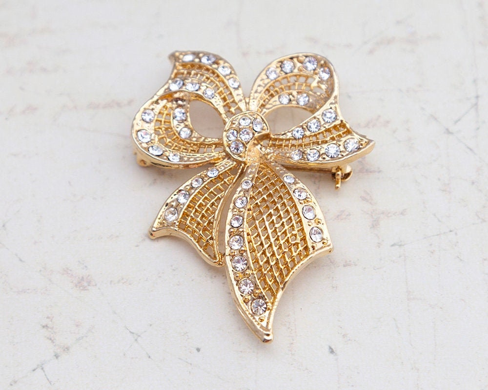Vintage Große Schleife Brosche | Goldene Legierung Mit Klaren Strass Kristallen Mint Zustand Pin Retro Kostüm Schmuck von VicAustenStudio