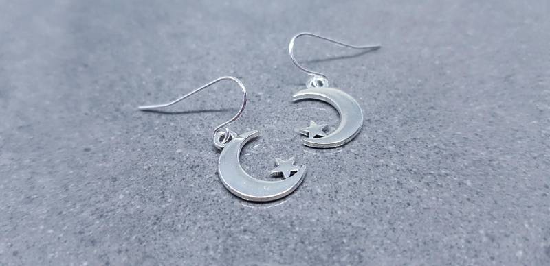 Halbmond Und Stern Ohrringe, Hypoallergene Ohrdrähte, Sternohrringe, Halbmondohrringe von VickiesVintageDesign