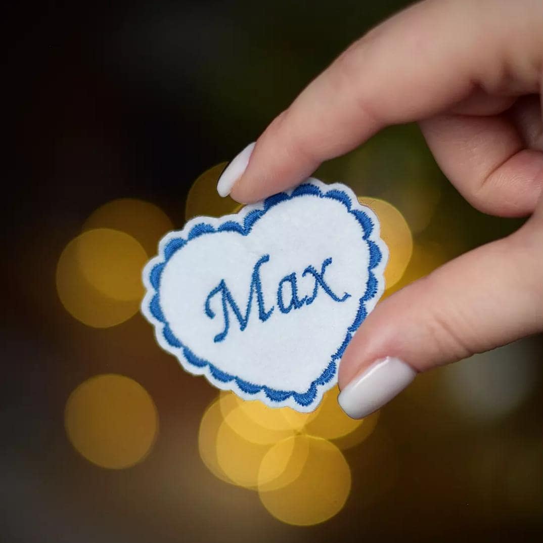 Aufnäher in Herzform Mit Dem Wunschnamen | Gestickter Name Personalisiert 6 cm Breit von VickyARTde