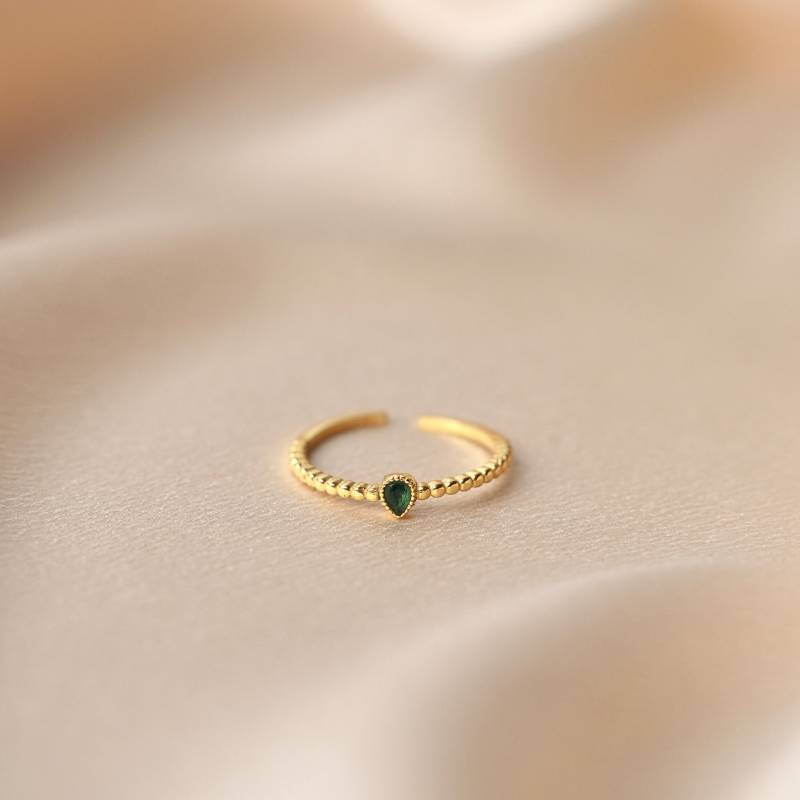 Moderner Edelstahl Damenring Mit Grünem Zirkoniastein Tropfen/Dünner Ring in Gold Gefasst Wasserfest von VictoireCollection