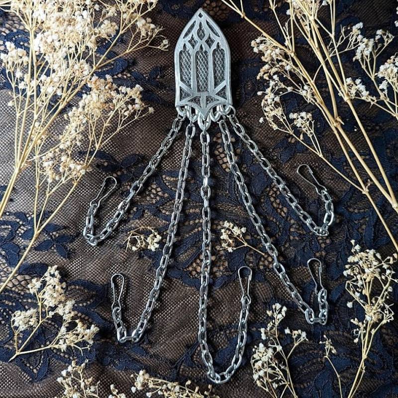 Gothic Fenster Zinn Chatelaine Mit Taillenclip - Fünf Ketten Und Haken Original Design Für Cosplay & Fiber Arts Nähwerkzeuge Gothic Fenster Zinn Chatelaine Mit Taillenclip - Fünf Ketten Und Haken Original Design Für Cosplay & Fiber Arts Nähwerkzeuge von VictoriaGriffinsong