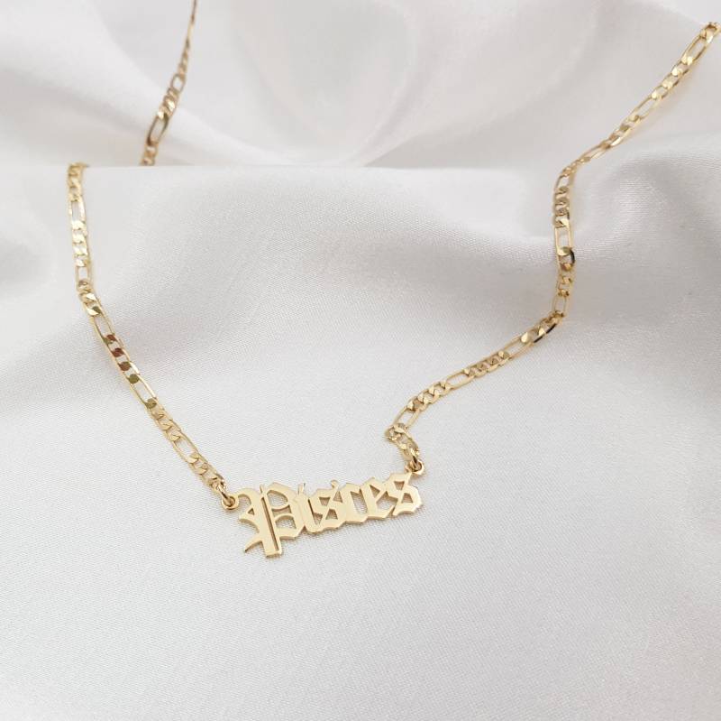 Pisces Halskette Script Sternzeichen Zeichen Geschenk Name Pisses Old English von VictoriaMinimalist