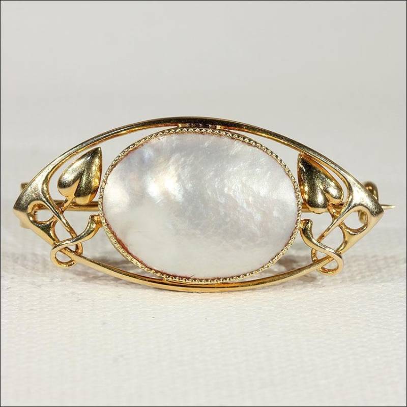Antike Murrle Bennett Perlmutt 15K Gold Brosche Kunsthandwerk Anstecknadel Antike Murrle Bennett Perlmutt 15K Gold Brosche Kunsthandwerk Anstecknadel von VictoriaSterling