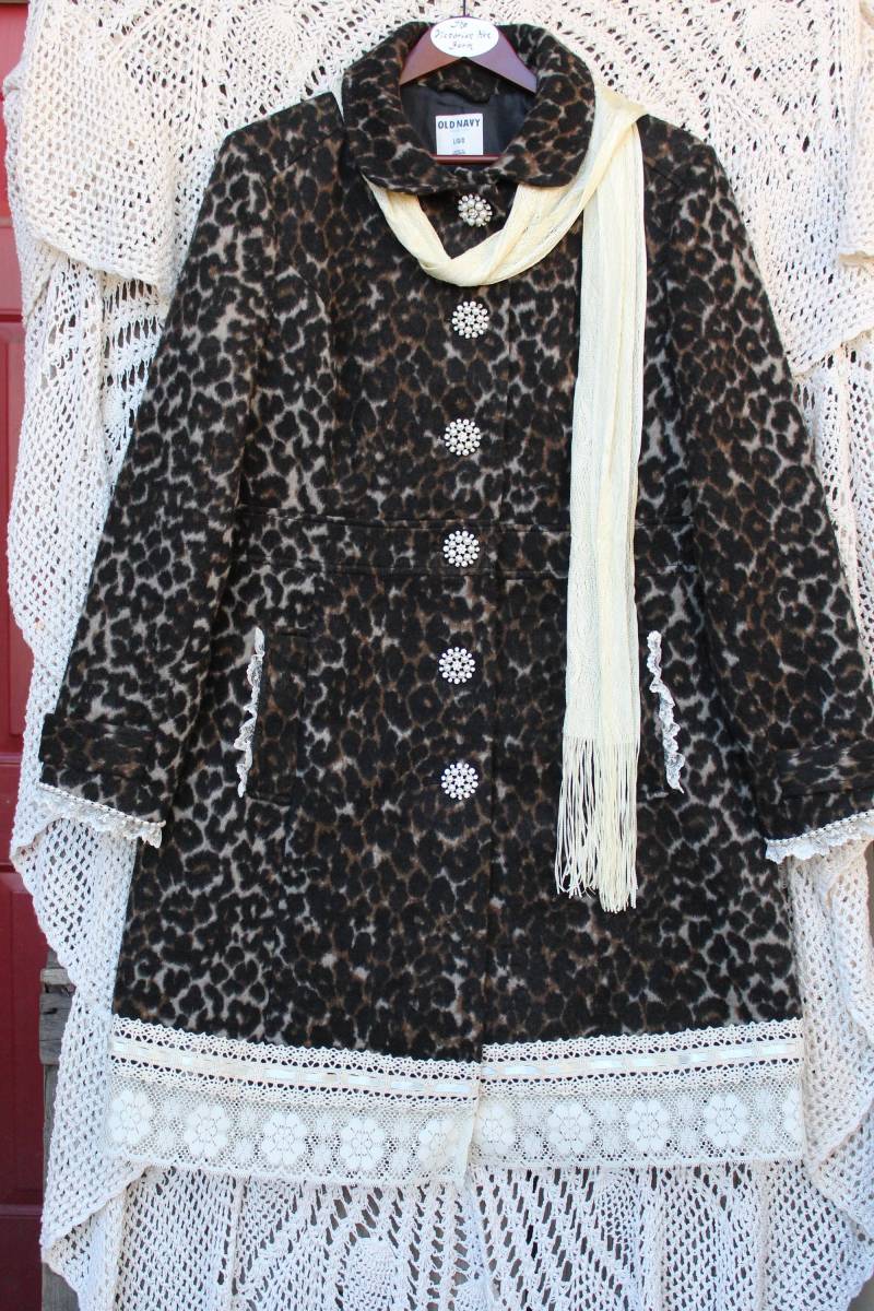 Damen Exquisite Lit Detaillierte Faux Leopard Pelz Gefüttert Mantel Mit Schal - Groß von VictorianChics