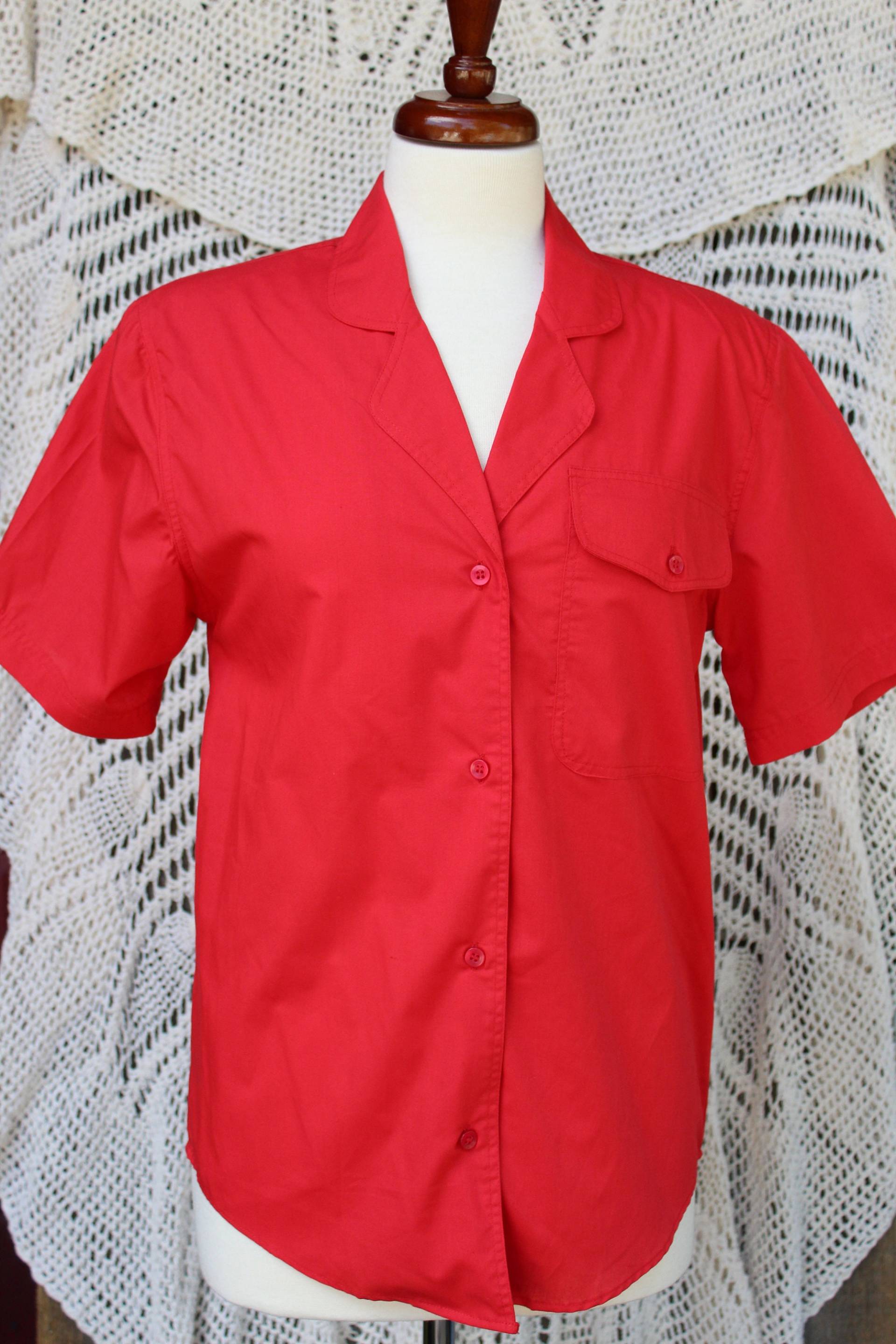 Damen Neue Alte Lager Vintage 80Er Cool Und Süße Baumwolle/Poly Kurzarm Button Down Vielseitige Rote Bluse - Größe S von VictorianChics