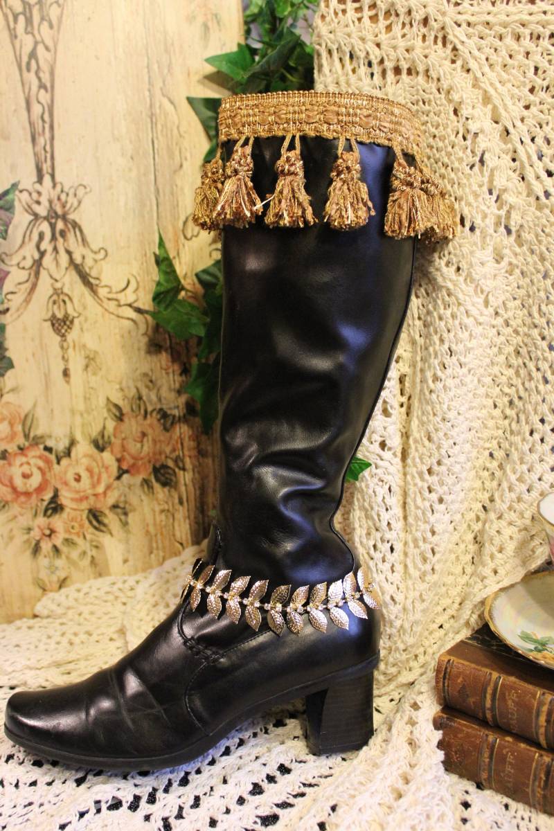 Damen Queenly Gold Fransen Kleid Stiefel - Größe 6 1/2 von VictorianChics