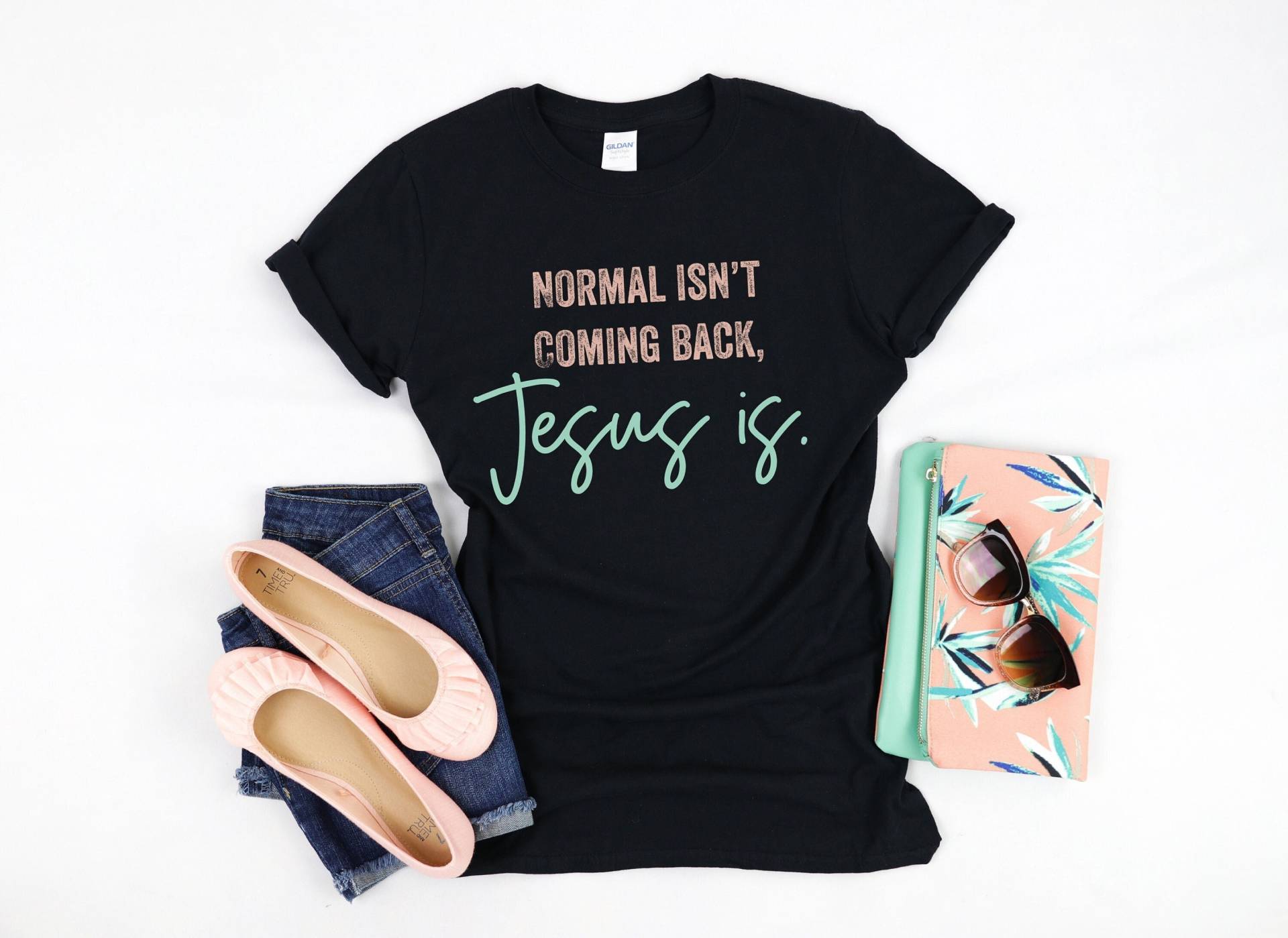 Normal Isn't Coming Back, Jesus Is, The King Is Coming, Coming, 2nd Christian Shirt, Clothing von VictoryAttire