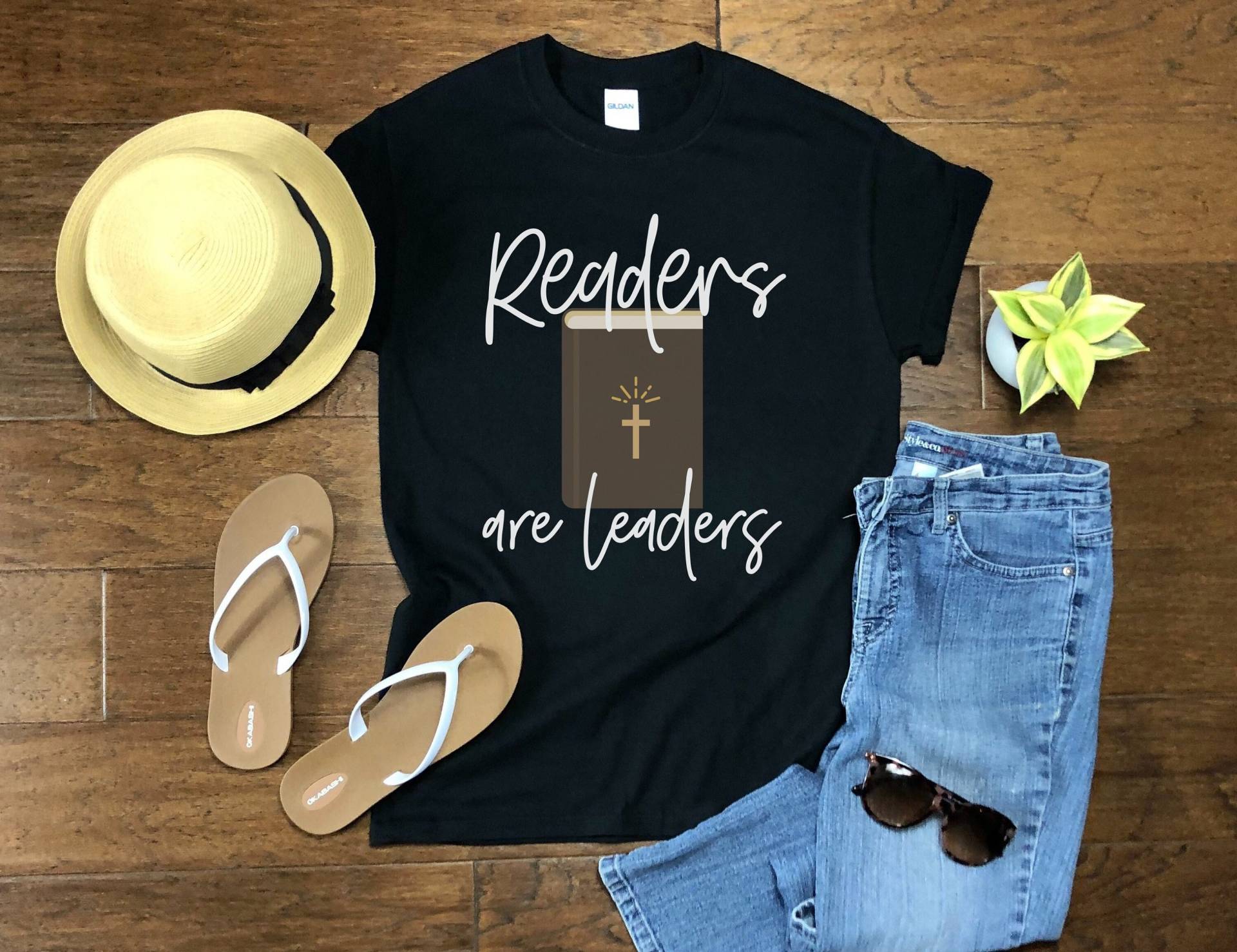 Reader Are Leader Shirt, Lehrer Geschenk - Shirt Christliches T-Shirt Christliche Geschenke von VictoryAttire