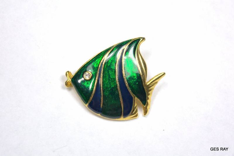 Vintage Engel Fisch Brosche Pin Gold Ton Kristall Und Blau Grün Emaille Vintage Engel Fisch Brosche Pin Gold Ton Kristall Und Blau Grün Emaille von VictoryIssweet