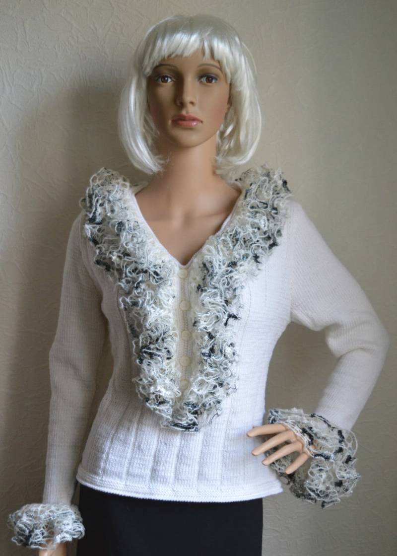 Handgestrickter Damenpullover Aus Merinowolle von VidaKnitworks