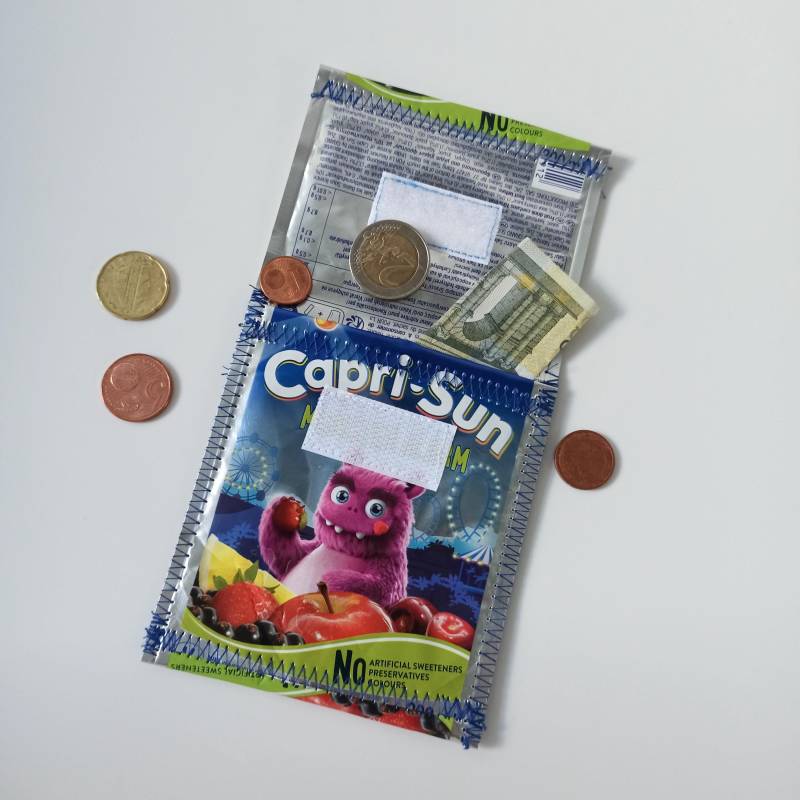 Capri-Sonne-Portemonnaie Monsteralarm B Geldbörse Upcycling Nachhaltig Öko Geldbeutel Damen Herren Hosentasche Klettverschluss Brustbeutel von Vielfach