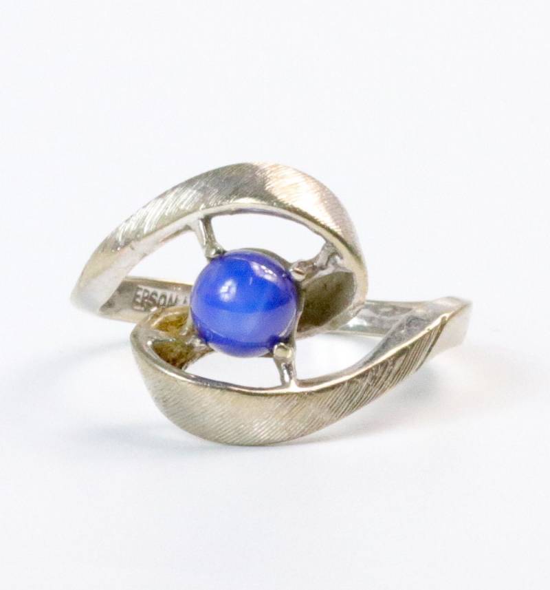 Blauer Stern Saphir Ring in 14 K Weißgold von ViennaJewelryandCo