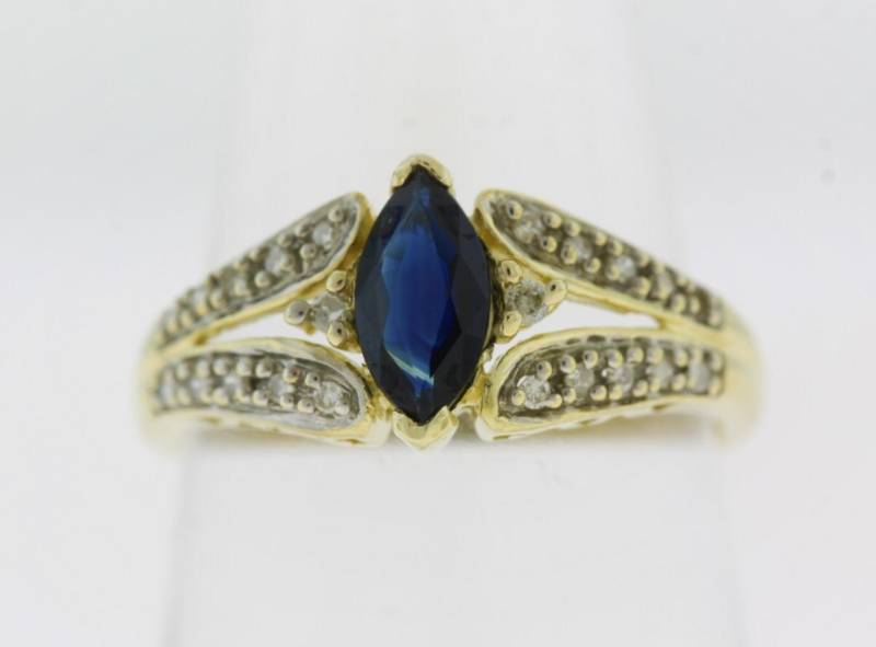 Marquise Saphir Diamant Ring, 10K Gelbgold, Loyal Blauer September Geburtsstein von ViennaJewelryandCo