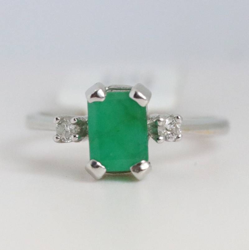 Smaragddiamond Ring Im Jahr 14K Weißgold von ViennaJewelryandCo