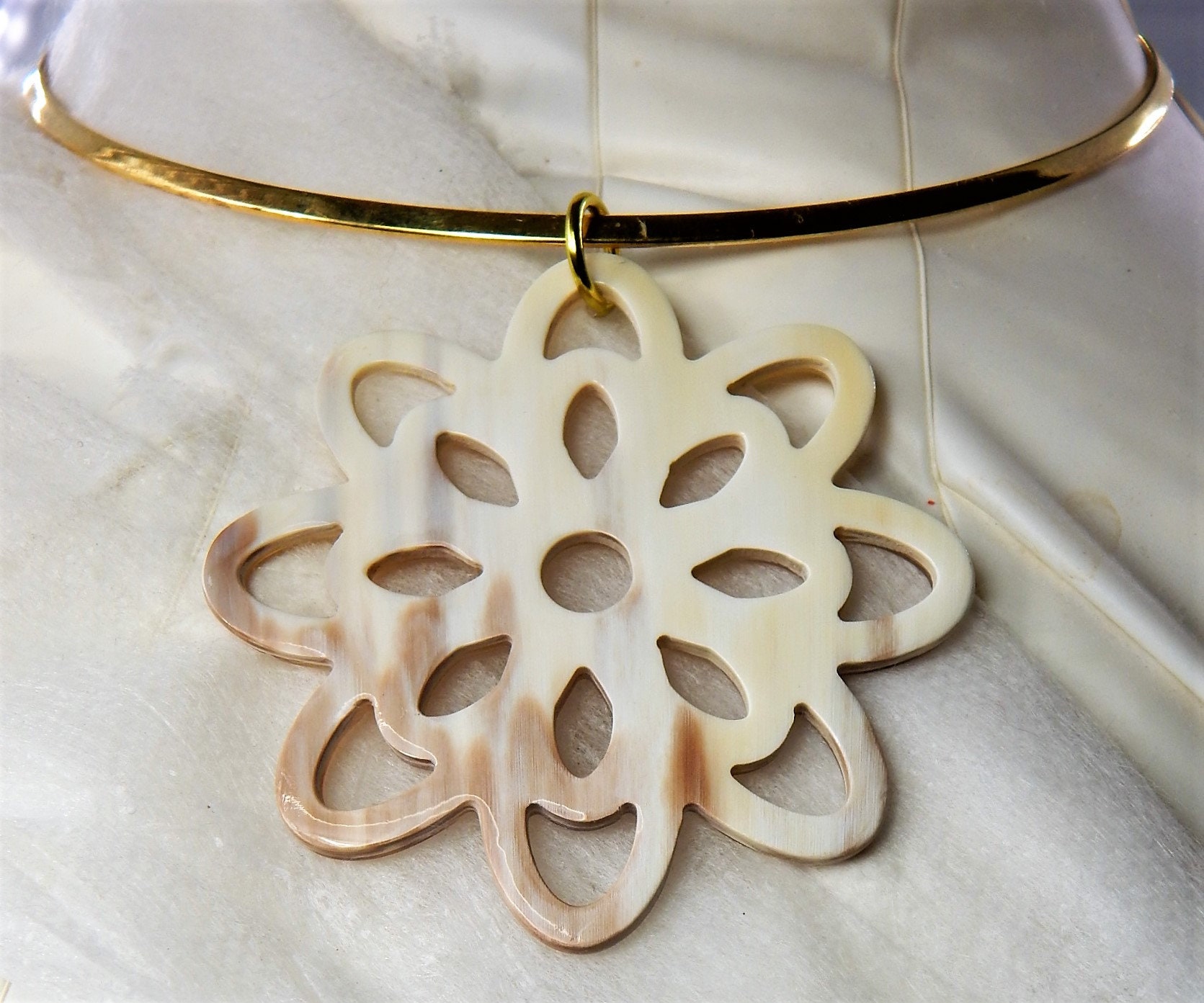 Anhänger Handmade Bio Büffelhorn Anhänger Handmade Bio Büffelhorn von Vietuscrafts