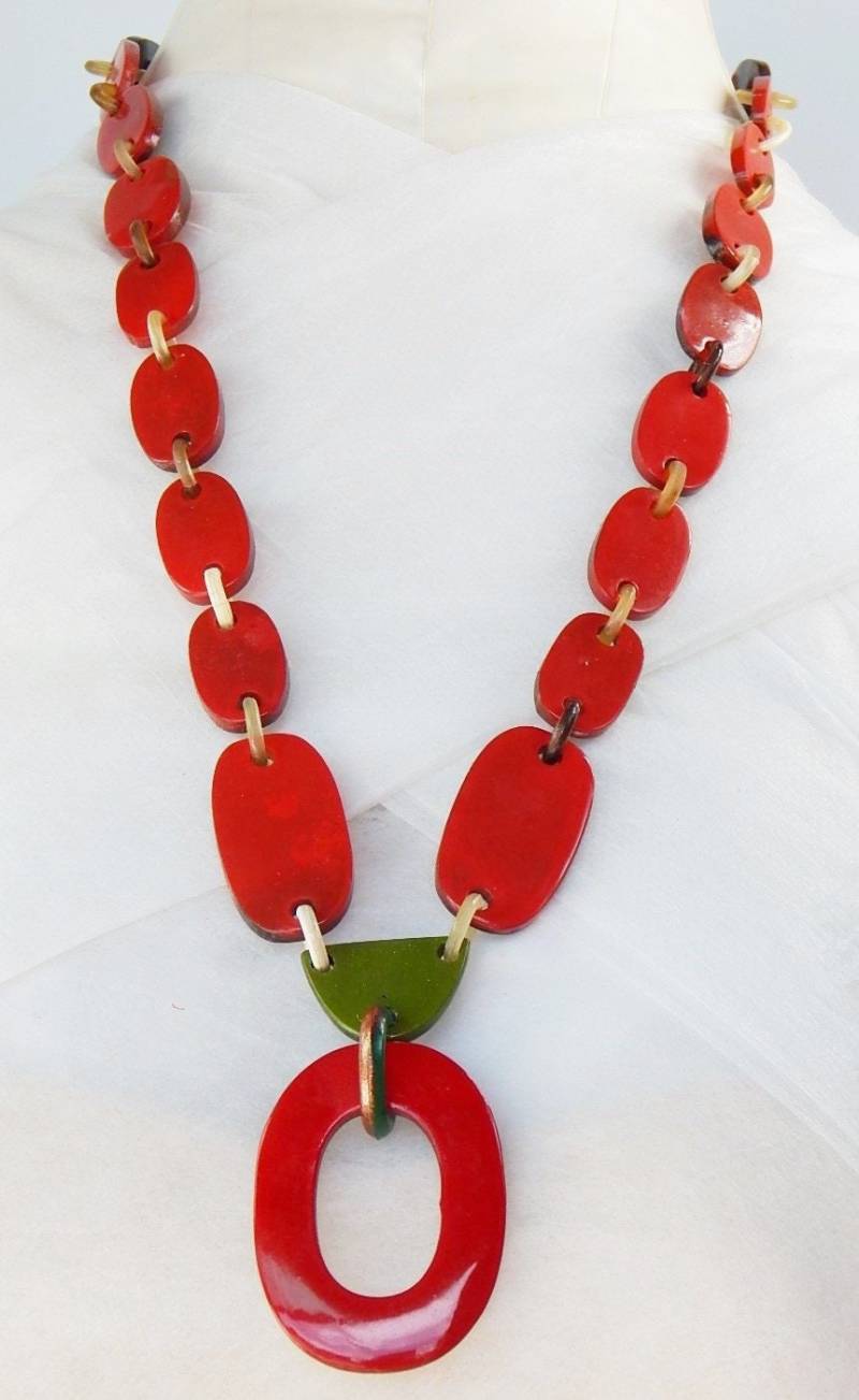 Handmade Bio Büffelhorn Lack Kette Handmade Bio Büffelhorn Lack Kette von Vietuscrafts