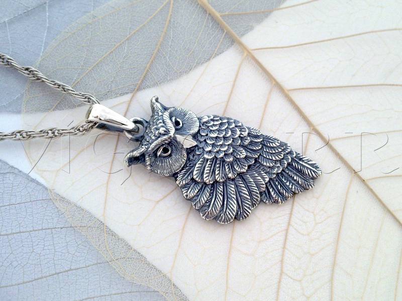 Vintage Eulen Anhänger - Handgefertigte Sterling Silber Halskette Mit Einem Antiken Einzigartiger Vogel Schmuck Für Männer Und Frauen von Vigmarr