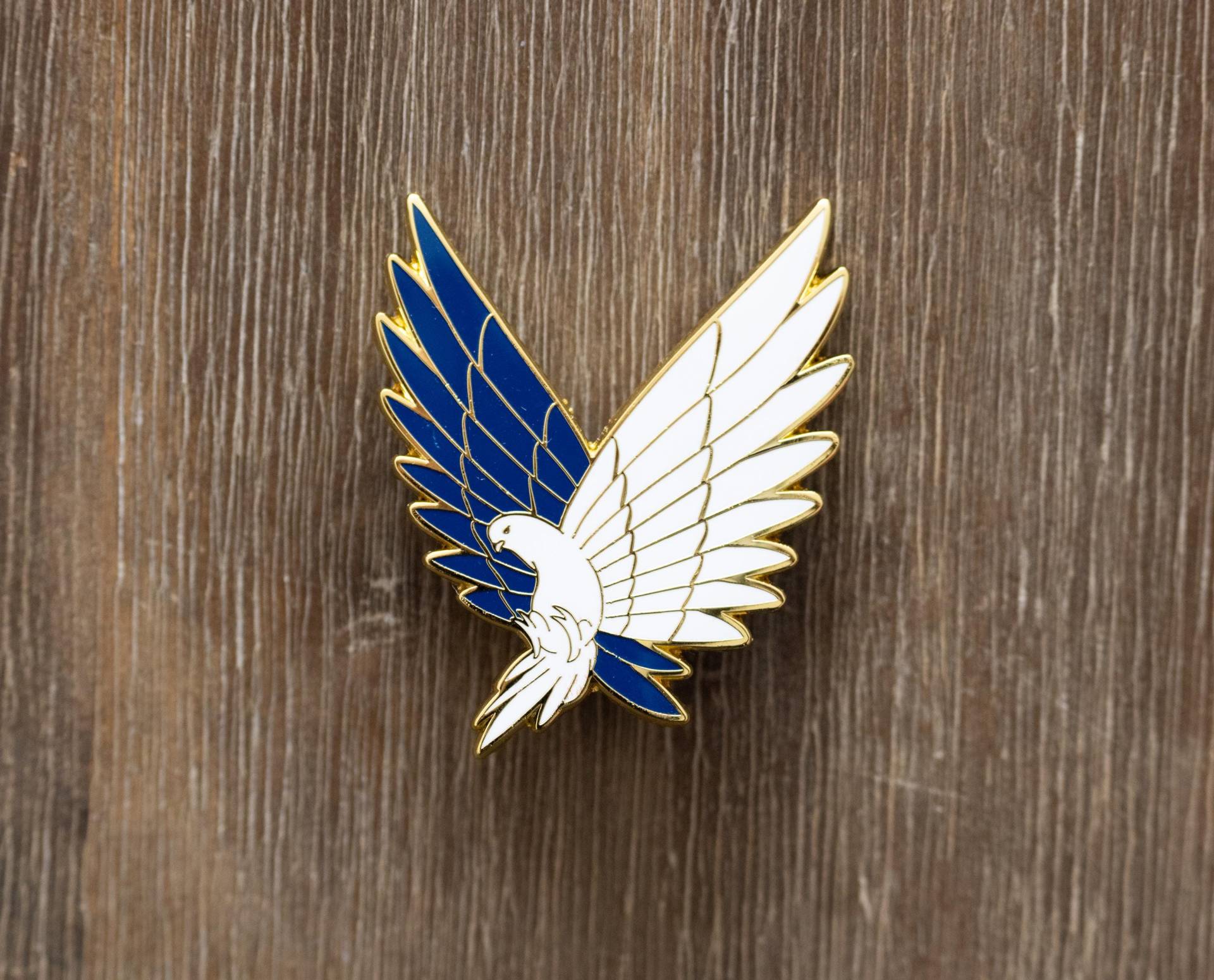 Anime Emaille-Pin Flügel von Vigoleria