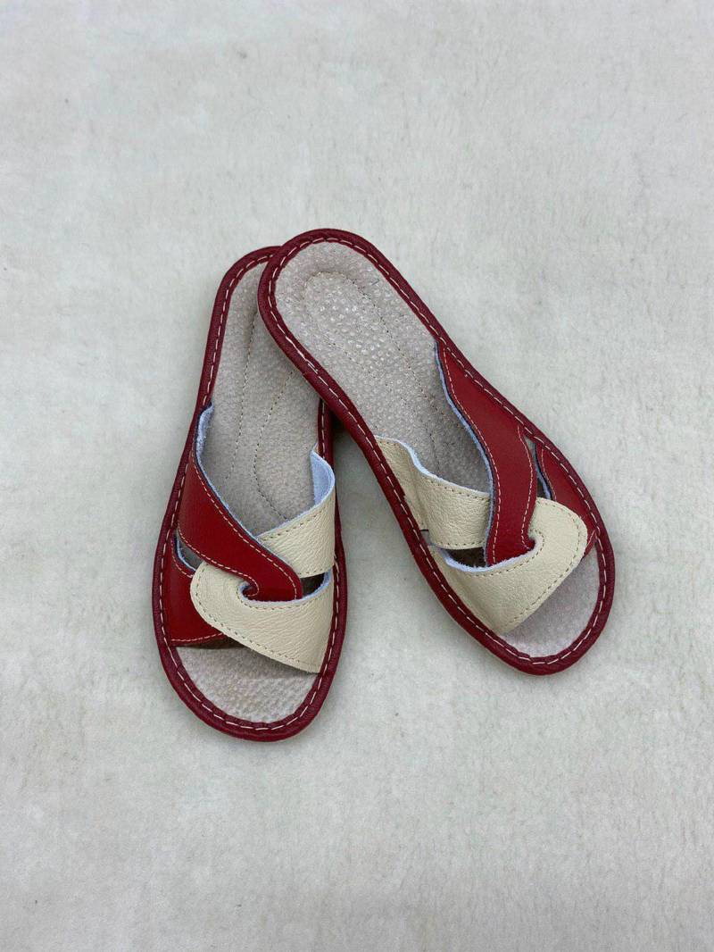 Leder Hausschuhe Für Frauen Nur 9 Gr. Rot Beige Flip Flops Handgemachte Schuhe Sommerschuhe Hartsohlen Sandalen Zum Verschenken von ViiVslippersShop