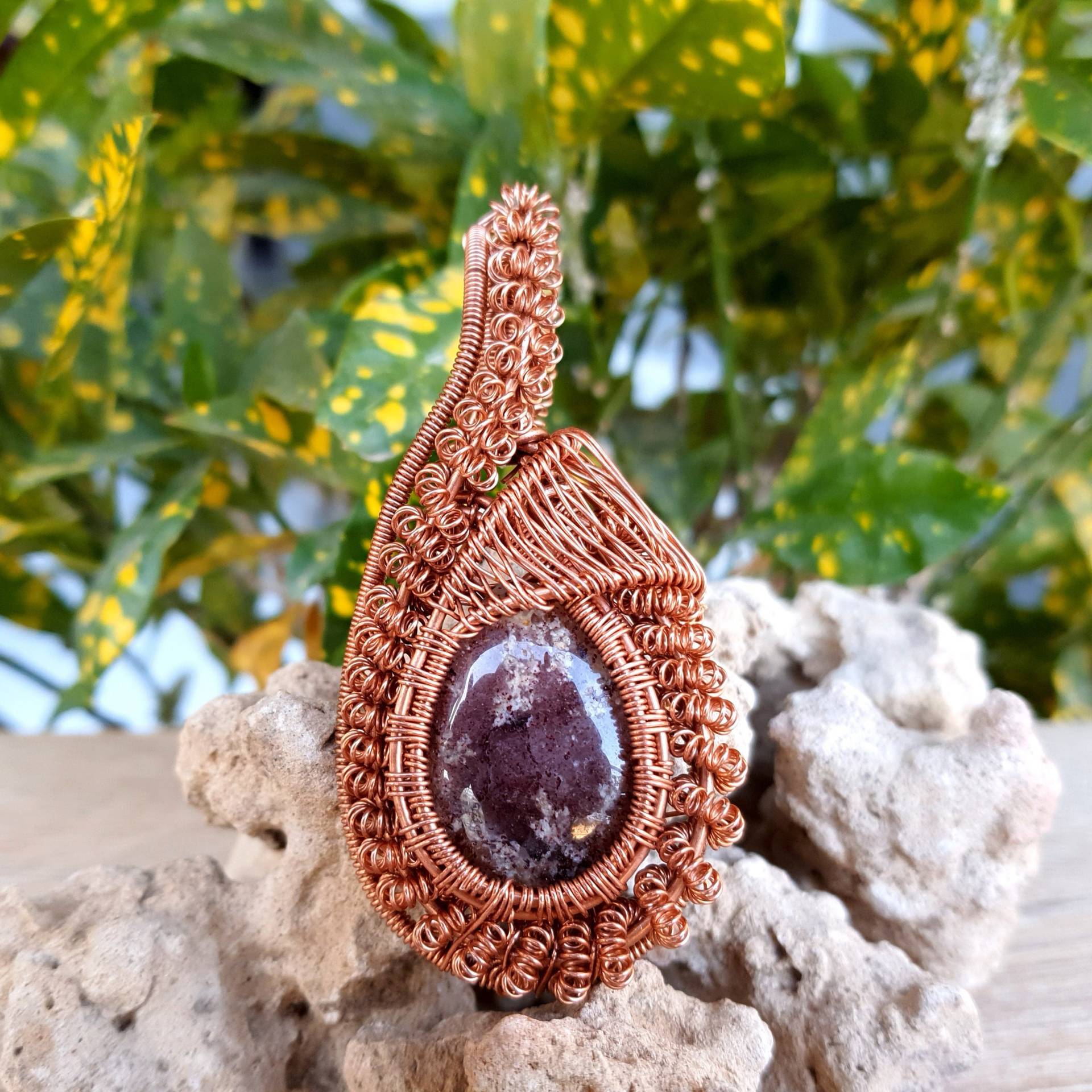 Cherry Quartz Und Kupfer Draht Gewickelt Anhänger Halskette, Roter Stein Anhänger Cherry Quartz Und Kupfer Draht Gewickelt Anhänger Halskette, Roter Stein Anhänger von VijaylaxmiGemsJewels