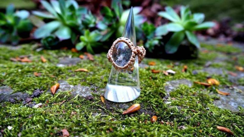 Kristall Ring, Makrame Lodolith, Garten Quarz, Spirituelles Geschenk Heilstein Schamanenstein von VijnanaArtcraft