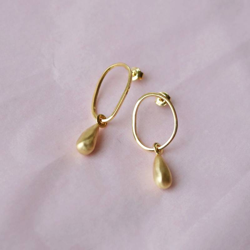 Laliv Ohrringe, Einzigartige Statement Ohrstecker, Baumeln Tropfen Gold Große Silber Mismatched Ohrstecker Laliv Ohrringe, Einzigartige Statement Ohrstecker, Baumeln Tropfen Gold Große Silber Mismatched Ohrstecker von VikaMayzelJewelry