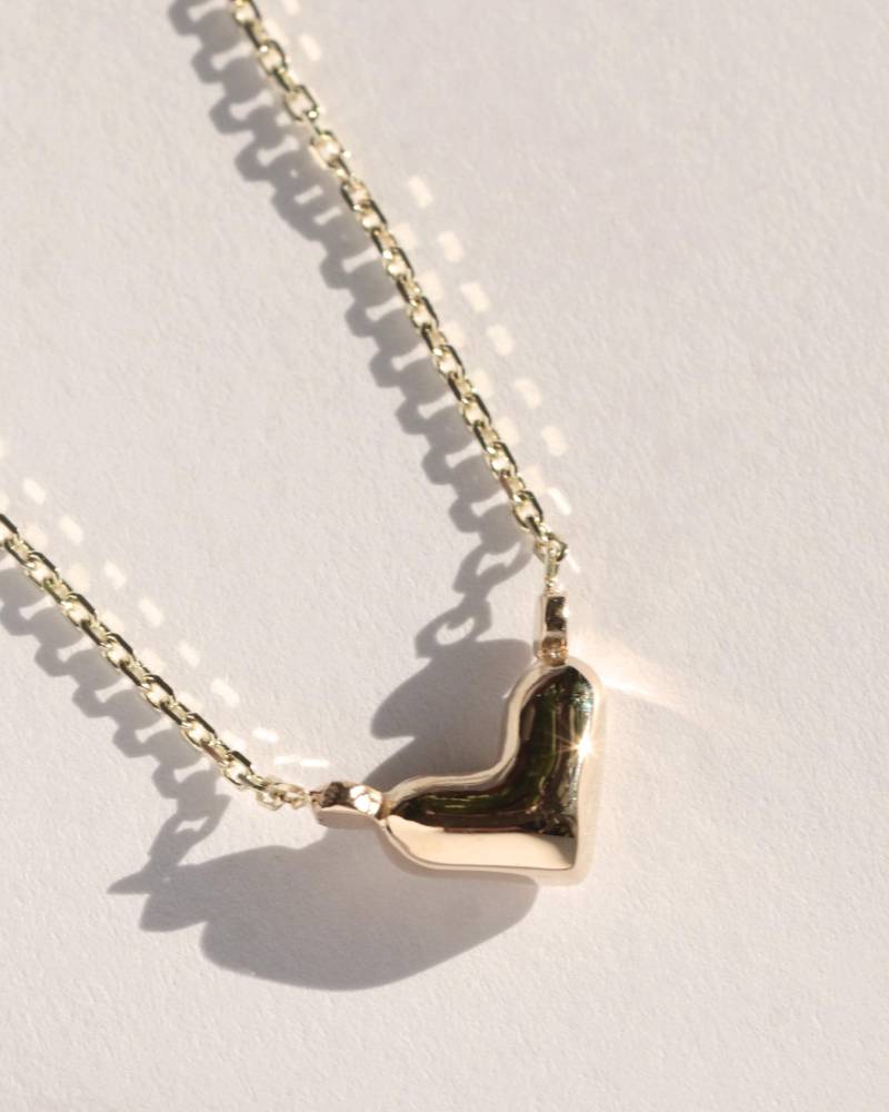 Petite Herz Goldkette, Anhänger Halskette, Minimalist Heart, Zarte Halskette Petite Herz Goldkette, Anhänger Halskette, Minimalist Heart, Zarte Halskette von VikaMayzelJewelry