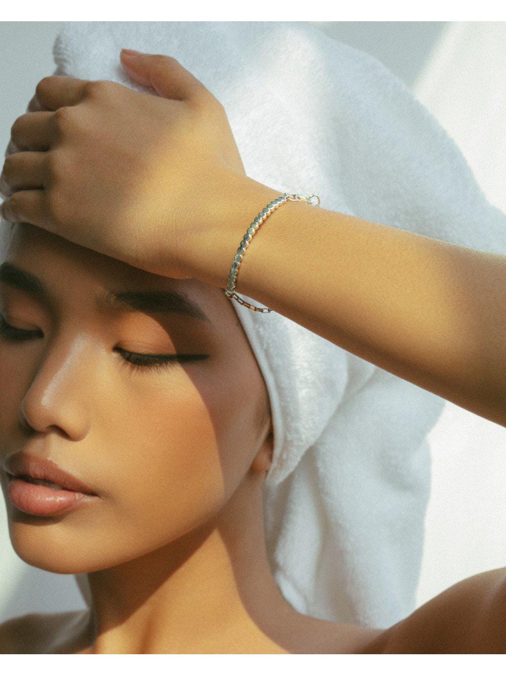 Runa Armband, Zartes Silberarmband, Armband Für Jeden Tag, Kettenarmband von VikaMayzelJewelry