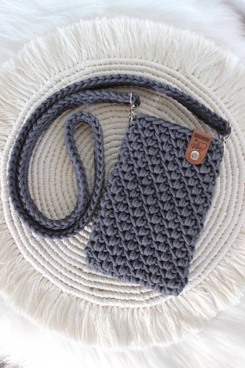 Handytasche, Gehäkelte Häkeltasche Handytasche, Gehäkelte Häkeltasche von VikasTraumAtelier