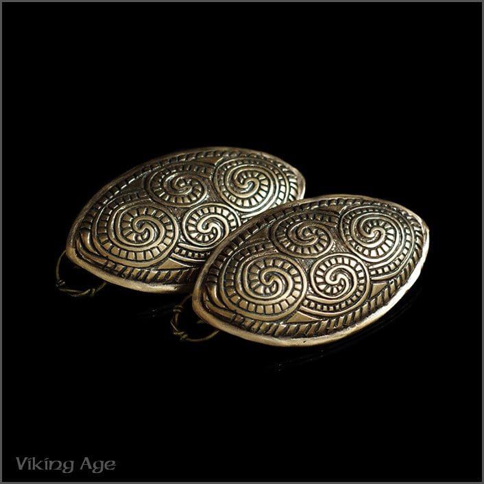 Bronzefarbene Schildkrötfibeln Aus Finnland Bronzefarbene Schildkrötfibeln Aus Finnland von VikingAgeStore