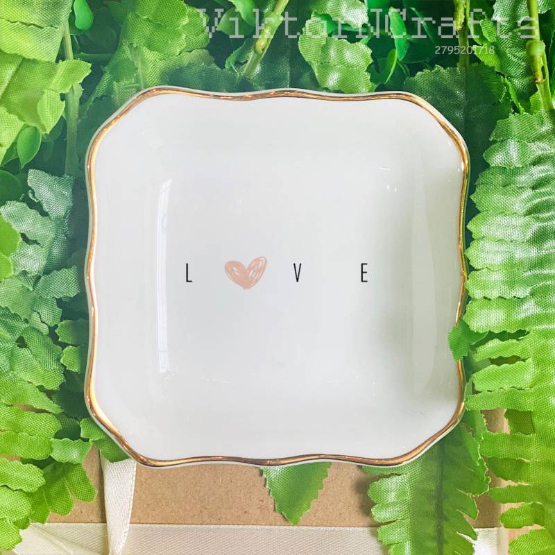 Liebe Keramik Ring Schale Valentinstag, Muttertag, Mama Geburtstagsgeschenk von ViktorNCrafts