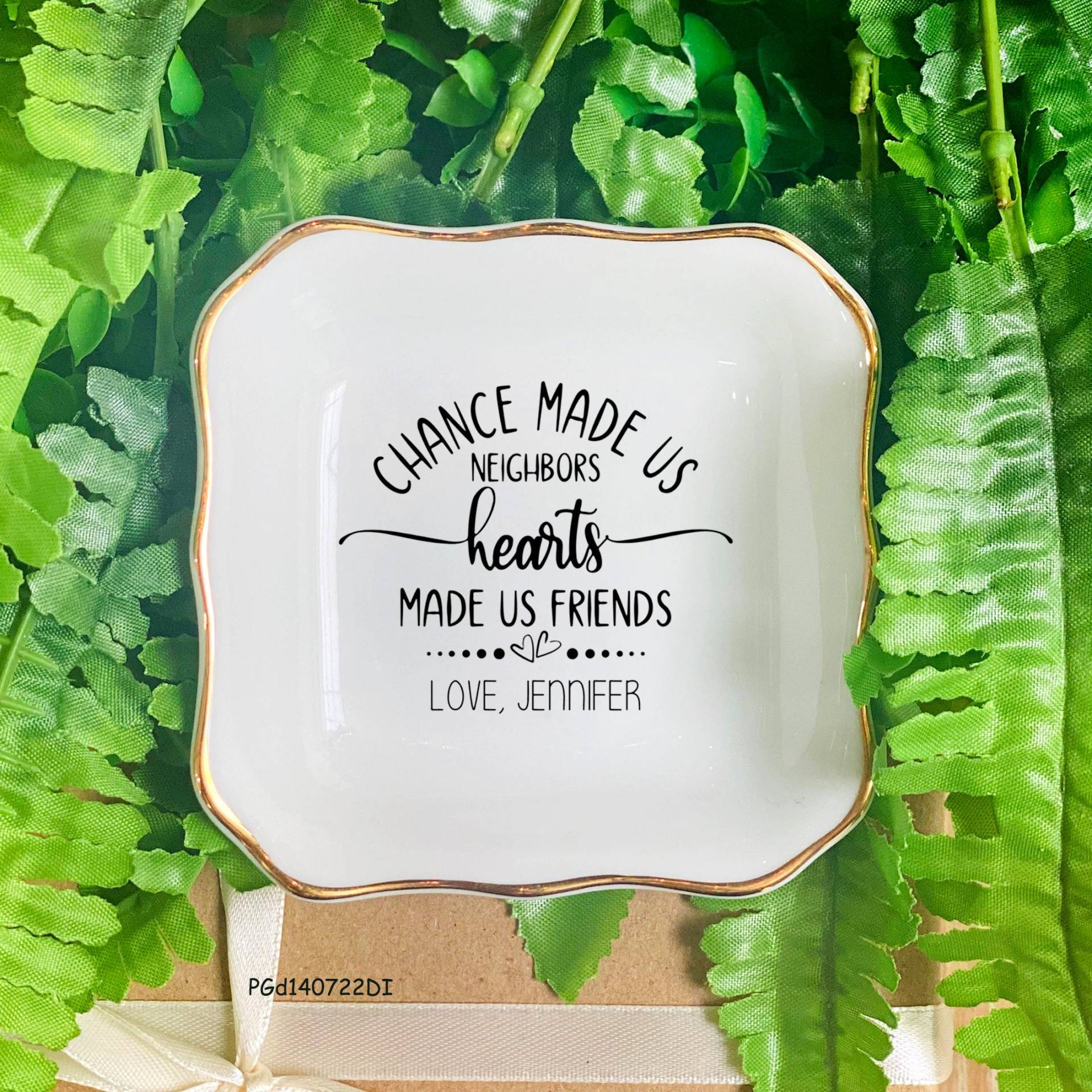 Personalisierte Nachbar Geschenk Für Freund-Chance Machte Uns Ring Dish-Freundschaft Andenken-Nachbar Freund Geschenke von ViktorNCrafts