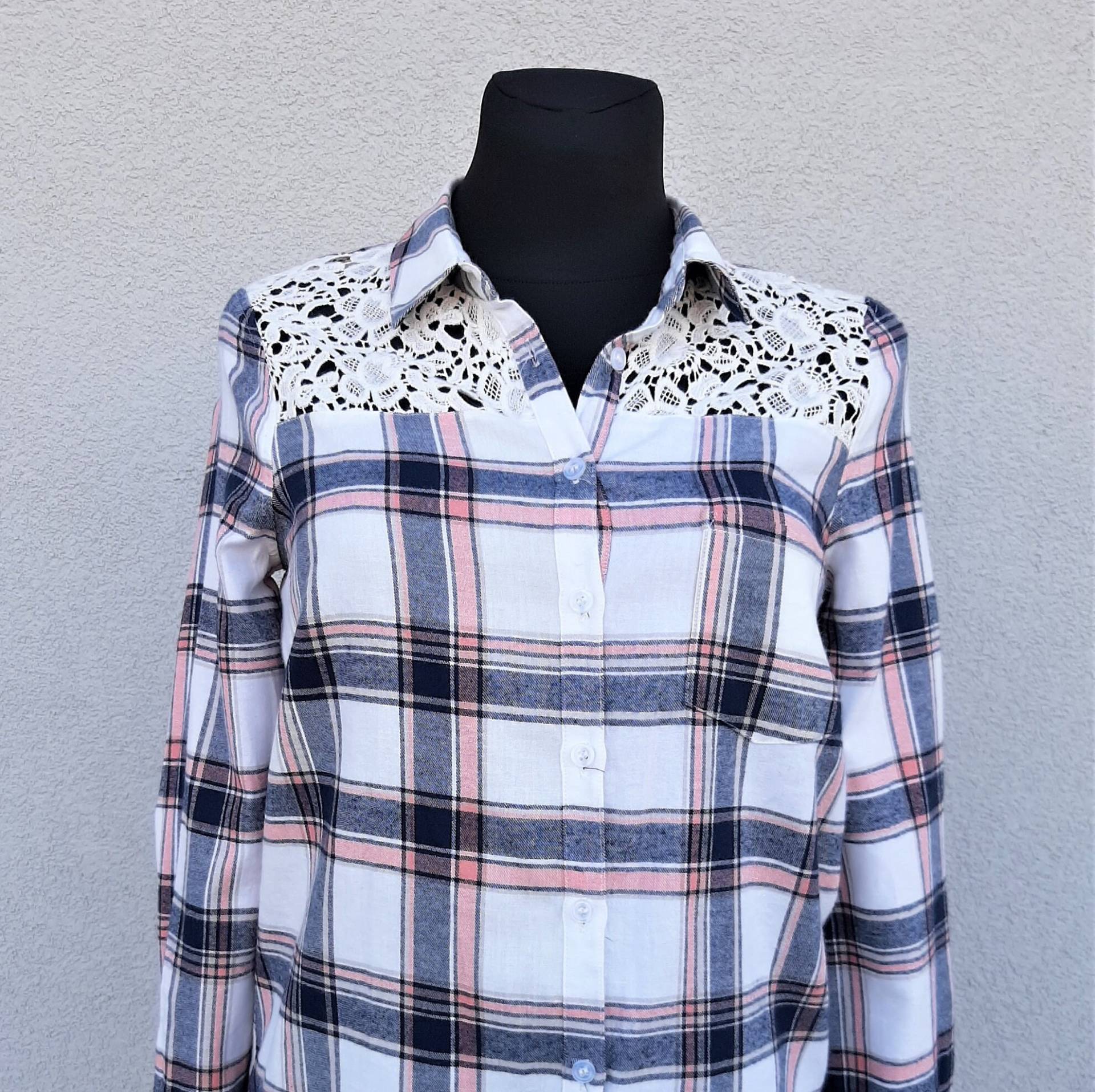 Frauen Karierte Xs Bluse Bauern, Baumwoll Shirt, Vintage Bluse, Lose Chemise, Langarmshirt, Karo Shirt von VilRaVintage