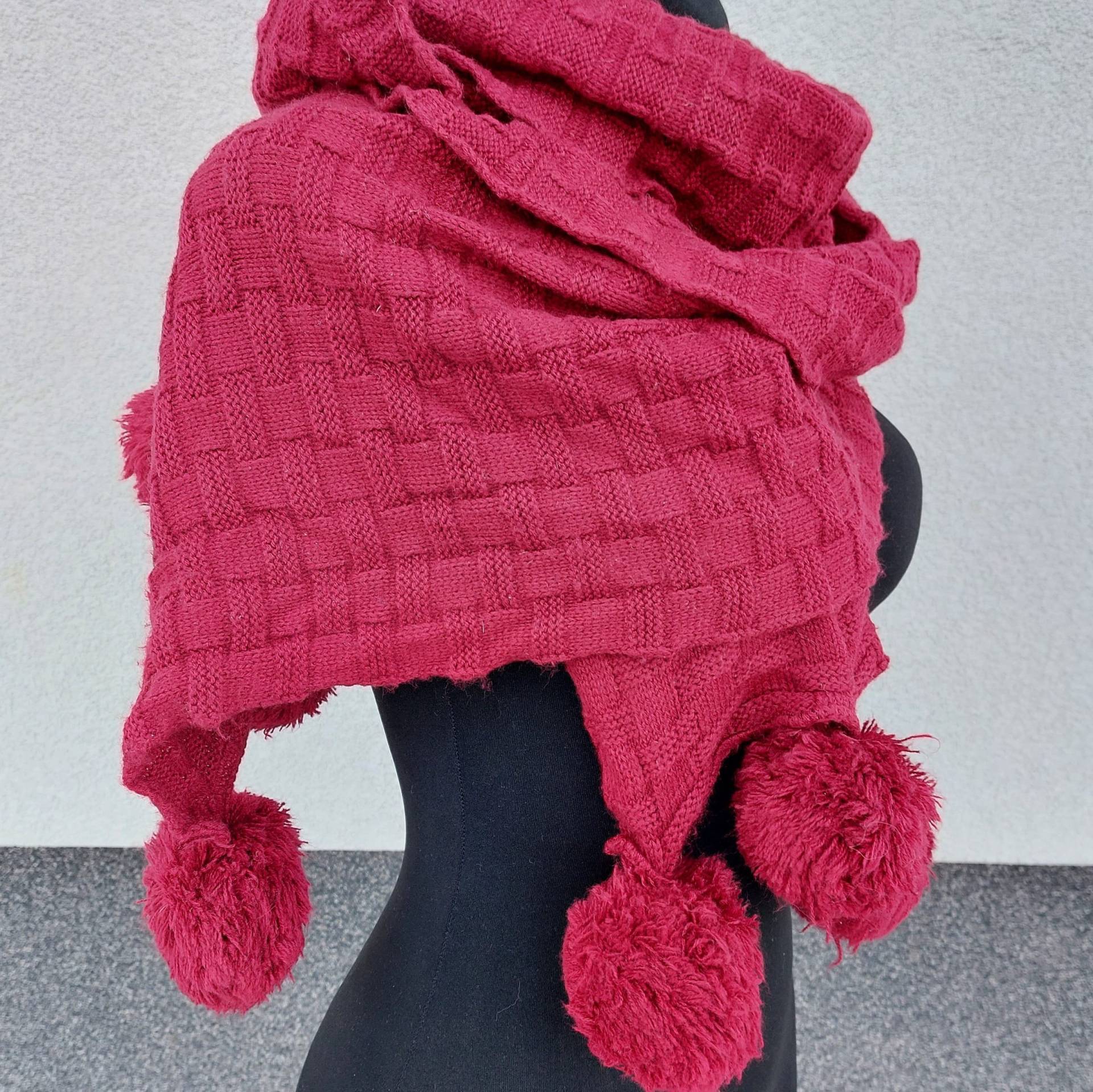 Roter Pom Chunky Schal Für Frauen, Winter Langer Strickschal, Oversized Winterschal, Vintage Halswärmer, Großer Schal, Bommelstola von VilRaVintage