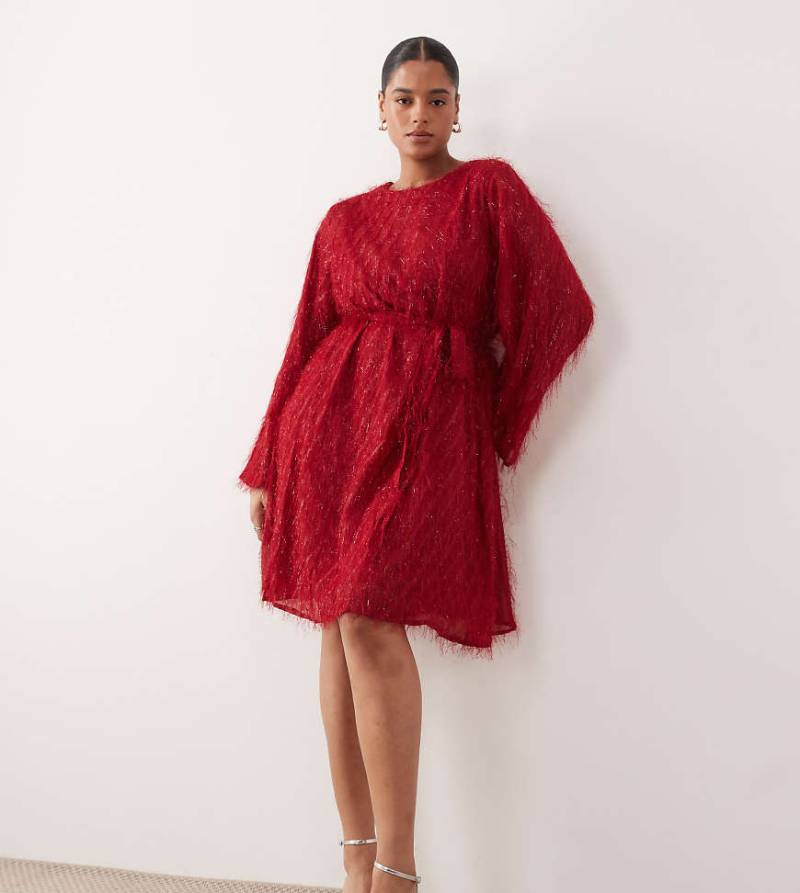 VILA - Curve - Flauschiges, strukturiertes Minikleid in Rot mit Taillenschnürung von Vila Curve