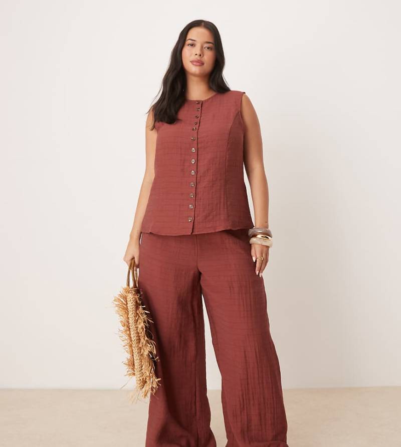 VILA Curve - Hose in gebranntem Henna mit weitem Bein und Karomuster, Kombiteil-Rot von Vila Curve
