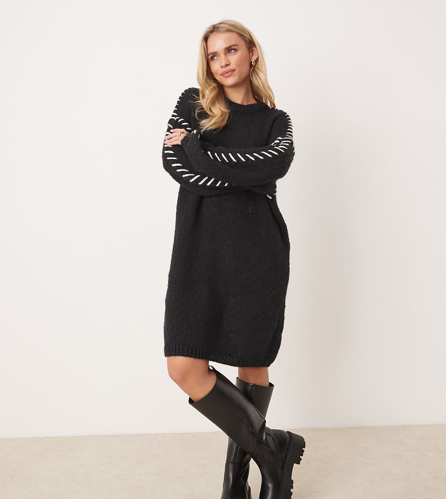 VILA Petite - Kurzes Pulloverkleid aus Strick in Schwarz mit Kontrastnaht von Vila Petite