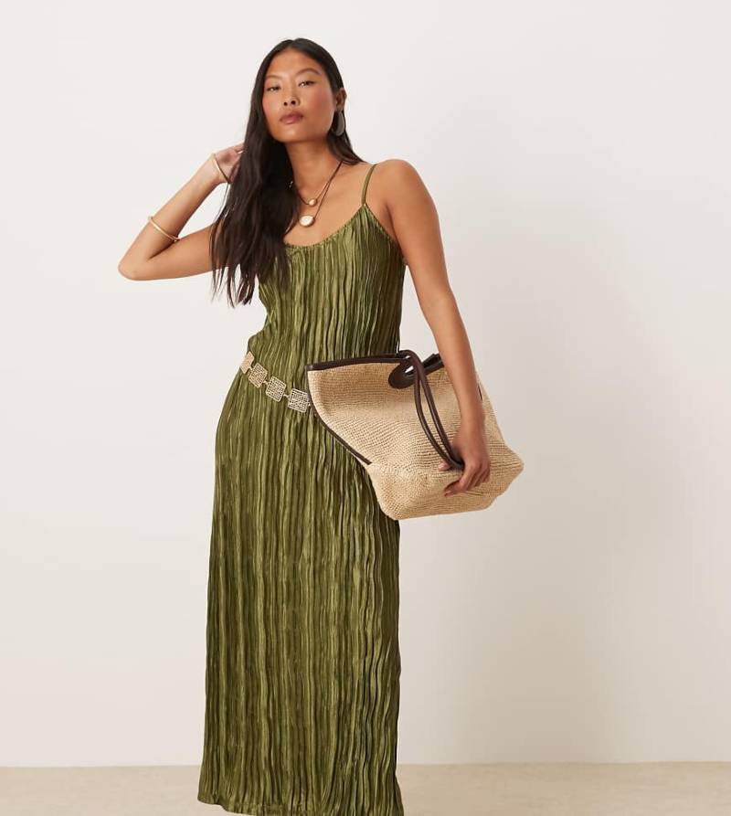 VILA Petite - Plissiertes langes Trägerkleid in Olivgrün von Vila Petite